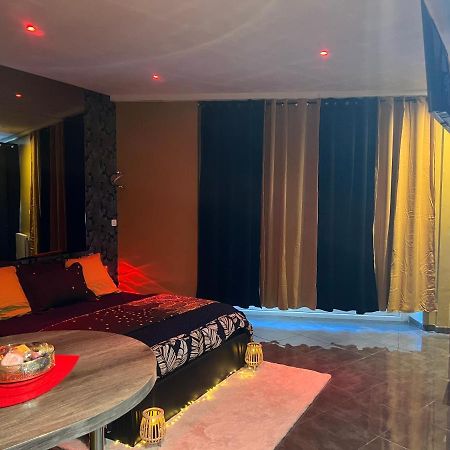 Homesparadise Loveroom Besançon Extérieur photo